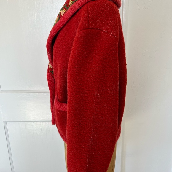 Vintage 80’s wool shawl collared jacket with crewel embroidery & blanket stitch - Picture 6 of 14